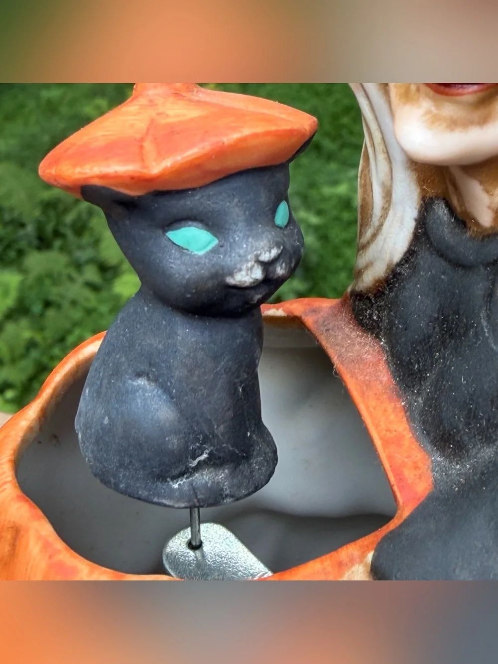 Vintage Ceramic Halloween Witch Jack-O-Lantern Black Cat Music Box Working